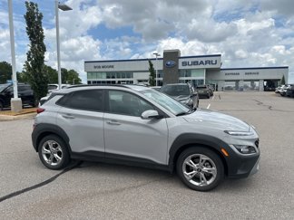 Used 2023 Hyundai Kona SEL image 1