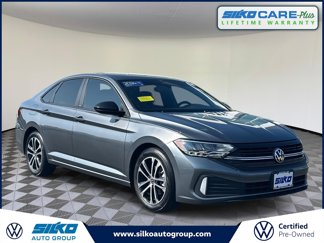 Used 2024 Volkswagen Jetta Sport image 1