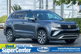Used 2022 Volkswagen Taos SE image 1