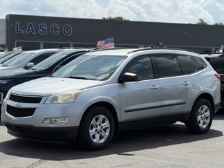 Used 2011 Chevrolet Traverse LS image 1