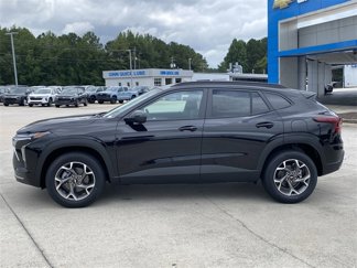 New 2025 Chevrolet Trax LT w/ Driver Confidence Package video 2