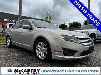 Used 2010 Ford Fusion SE image 1