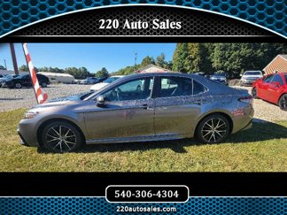 Used 2024 Toyota Camry SE image 1
