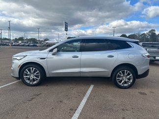 Used 2022 Buick Enclave Premium image 1