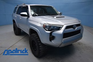 Used 2018 Toyota 4Runner TRD Off-Road image 1