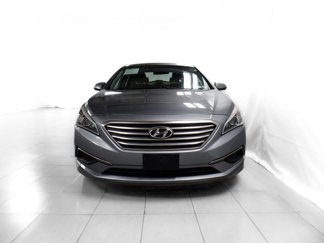 Used 2017 Hyundai Sonata SE image 1