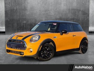 Used 2014 MINI Cooper S image 1