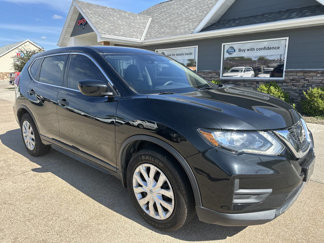 Used 2020 Nissan Rogue S image 1