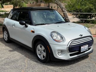 Used 2015 MINI Cooper 2-Door Hardtop image 1