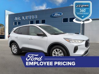 New 2025 Ford Escape Active w/ Cold Weather Package image 1