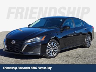 Used 2023 Nissan Altima 2.5 SV image 1