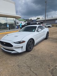 Used 2020 Ford Mustang Premium image 1