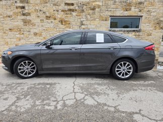 Used 2017 Ford Fusion SE w/ Fusion SE Technology Package image 1