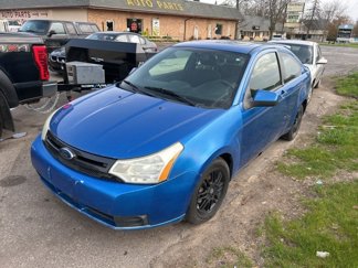 Used 2010 Ford Focus SES image 1