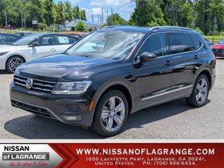 Used 2021 Volkswagen Tiguan SE image 1