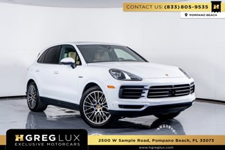 Used 2023 Porsche Cayenne image 1