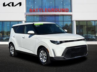 Used 2023 Kia Soul LX w/ LX Technology Package image 1