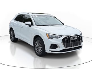 Certified 2022 Audi Q3 2.0T Premium w/ Convenience Package image 1