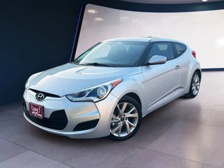 Used 2016 Hyundai Veloster image 1