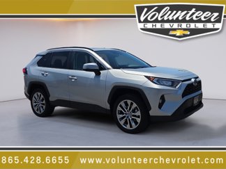 Used 2020 Toyota RAV4 XLE Premium image 1