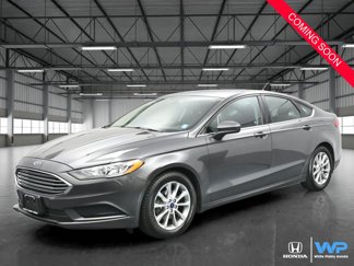 Used 2017 Ford Fusion SE w/ Fusion SE Technology Package image 1