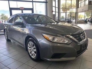 Used 2017 Nissan Altima 2.5 S image 1