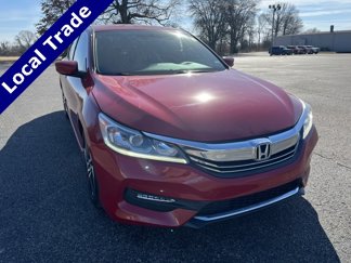 Used 2017 Honda Accord Sport image 1