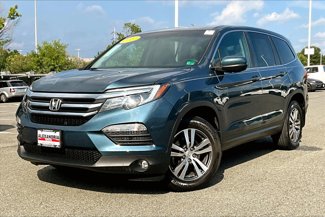 Used 2017 Honda Pilot EX image 1