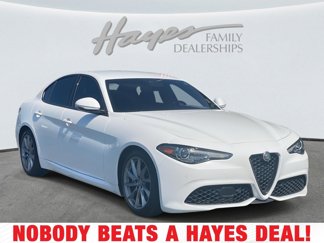 Used 2022 Alfa Romeo Giulia Sprint image 1