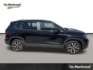 Certified 2022 Volkswagen Taos SE image 1