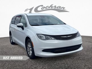 Used 2023 Chrysler Voyager LX image 1