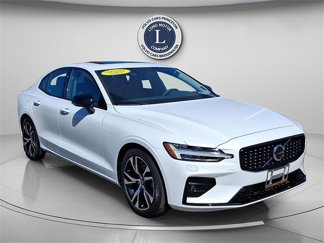 Certified 2025 Volvo S60 B5 Core image 1