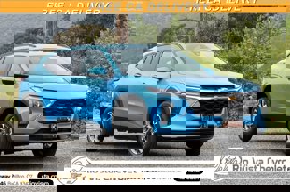 New 2025 Chevrolet Trax LT w/ Driver Confidence Package image 1