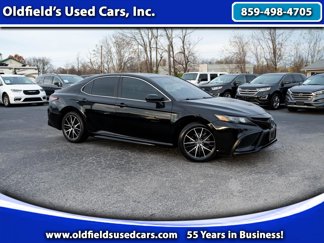Used 2021 Toyota Camry SE image 1