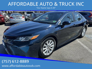 Used 2020 Toyota Camry LE image 1