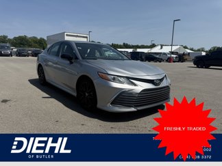 Used 2023 Toyota Camry XLE image 1