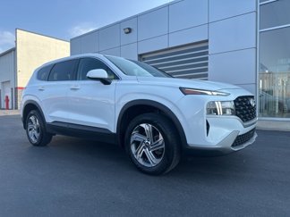 Used 2021 Hyundai Santa Fe SE image 1