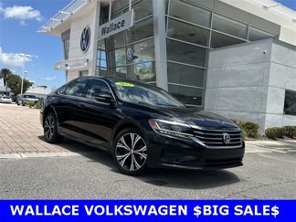 Certified 2022 Volkswagen Passat 2.0T SE image 1