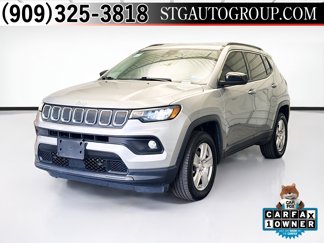 Used 2022 Jeep Compass Latitude image 1