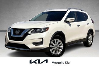 Used 2020 Nissan Rogue SV image 1