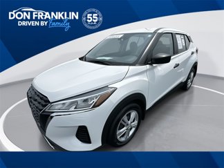 Used 2022 Nissan Kicks S image 1
