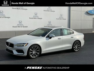 Used 2019 Volvo S60 T6 Momentum image 1