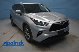 Used 2020 Toyota Highlander XLE image 1