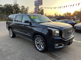 Used 2017 GMC Yukon XL Denali image 1