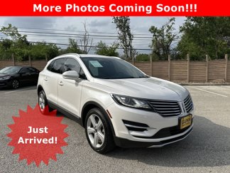 Used 2015 Lincoln MKC FWD image 1
