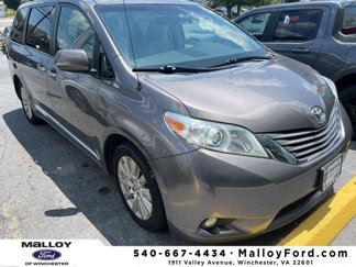 Used 2014 Toyota Sienna XLE image 1