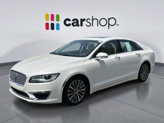 Used 2017 Lincoln MKZ Select image 1