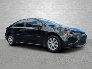 Used 2020 Toyota Corolla LE image 1