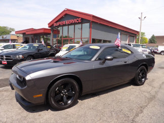 Used 2013 Dodge Challenger SXT image 1