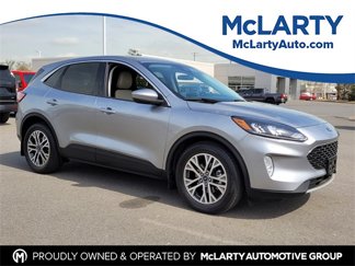 Used 2022 Ford Escape SEL w/ Technology Package image 1